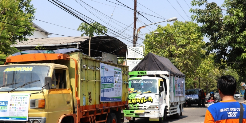 YDSF Bersama FOZ Jatim Kirim Logistik ke Palu