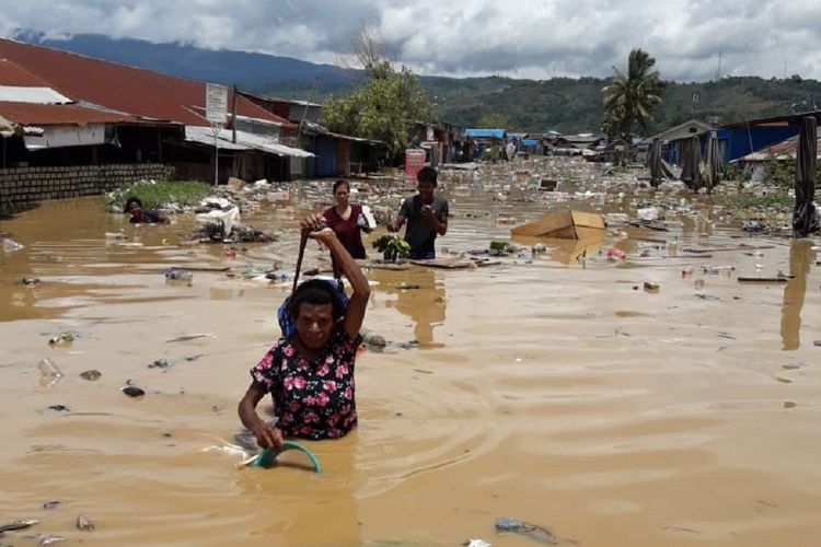 Jayapura Tergenang Banjir Bandang