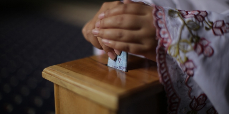 Islam Mengajarkanku Bersedekah | YDSF