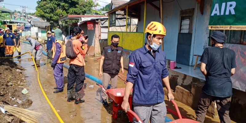 #PeduliBersama Bantu Banjir Bandang Sukabumi | YDSF