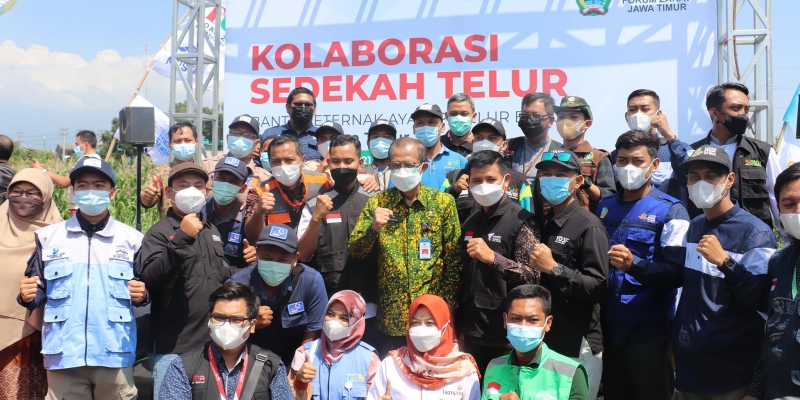 Aksi Gerakan Beli dan Sedekah Telur Bersama FOZ Jawa Timur