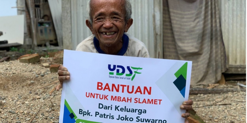 Penyaluran Donasi Untuk Mbah Slamet, Seorang Mustahik dari Pacitan, Jawa Timur
