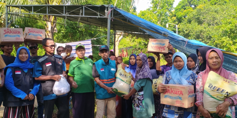 YDSF Salurkan Takjil untuk Para Penyintas Gempa Bawean